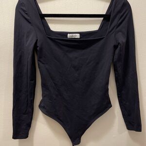 Babaton Dark Gray Top